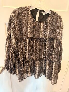 TCEC Large Snakeskin Print Tiered Peplum Sheer Sleeve Blouse